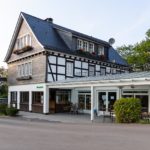 Rezeption und Kiosk vom Gut Kalberschnacke Camping im Sauerland