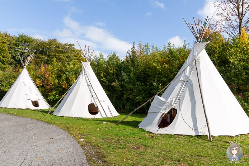 Tipis als Mietunterkünfte auf dem KNAUS Camping im Sauerland