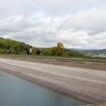 Blick auf den Hennestaudamm auf der Wohnmobil Tour durchs Sauerland