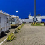 Warteschlange am Anleger der Baltikum Fähre