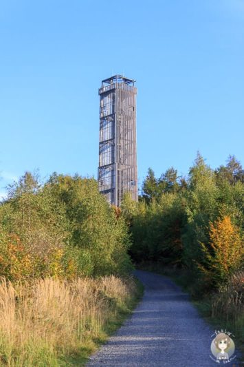 Der Möhnesee Turm im Sauerland