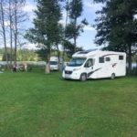Camping mit Wohnmobil im Baltikum am See