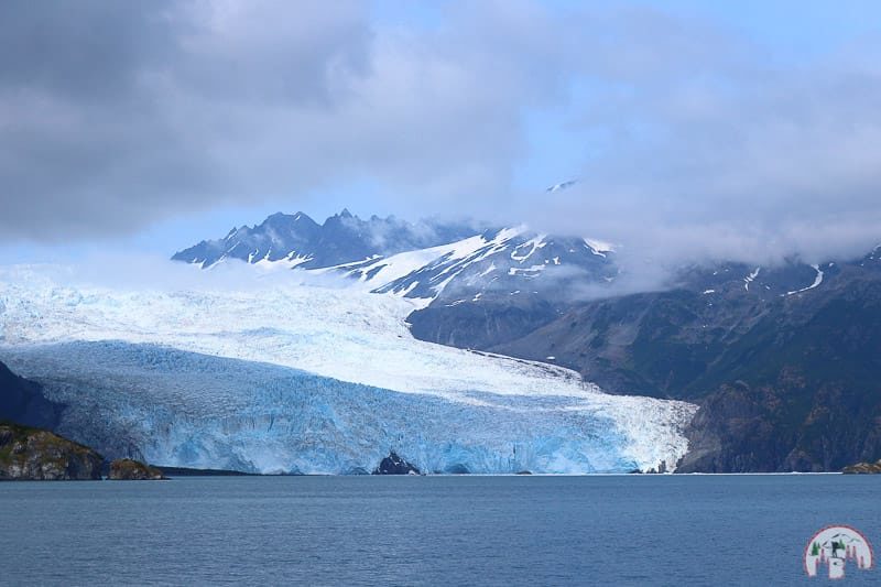 Der riesige Holgate Glacier nahe Seward in Alaska