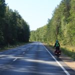 Radfahrer auf den Strassen im Baltikum