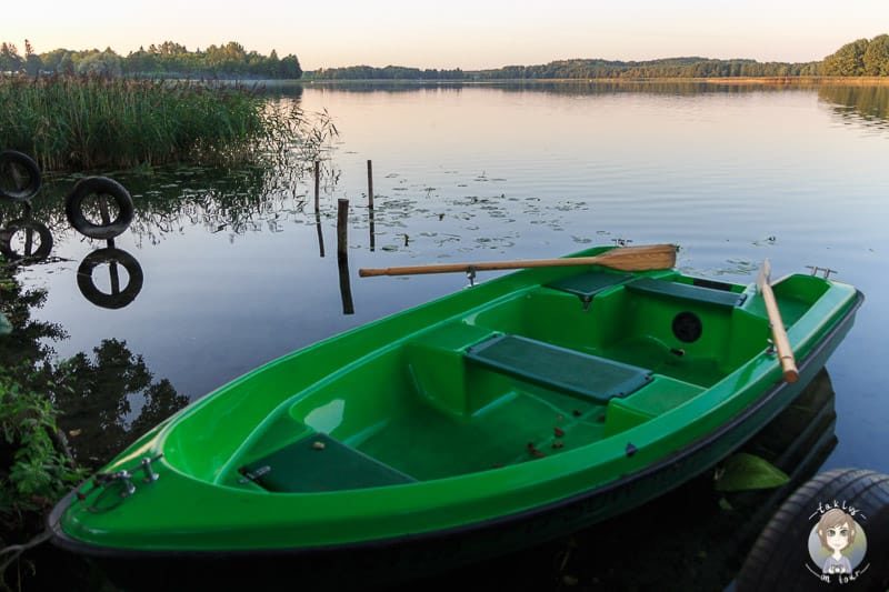 Ein Ruderboot im Wigry Nationalpark in Polen