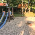 Der kleine Spielplatz in Pelnik