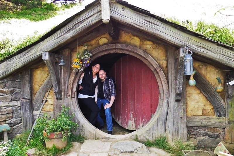 Eine Hobbithöhle in Hobbiton in Neuseeland