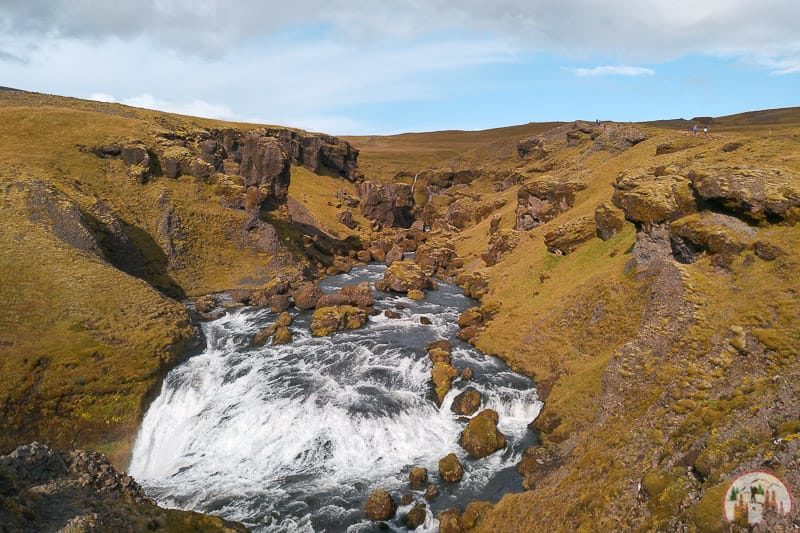 Der Skógafoss Wasserfall auf dem Golden Circle in Island