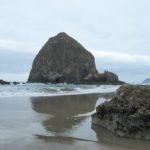 Blick auf Haystack Rock während Oregon Roadtrip