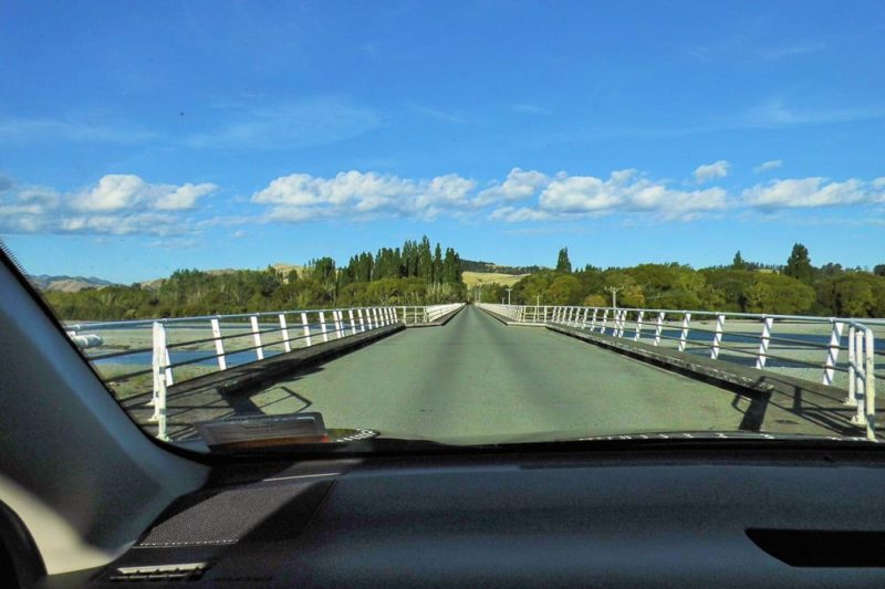 Camper vs Mietwagen in Neuseeland bei One Lane Bridges