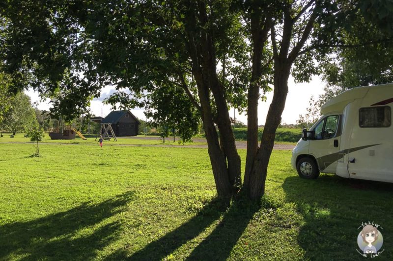 Saunapunkt Camping nahe Tallinn im Baltikum mit Kind