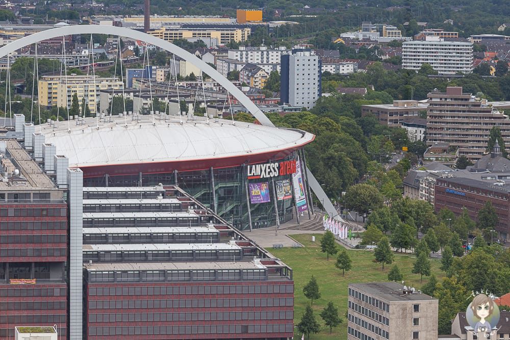 Blick auf die Lanxess Arena vom LVR Turm
