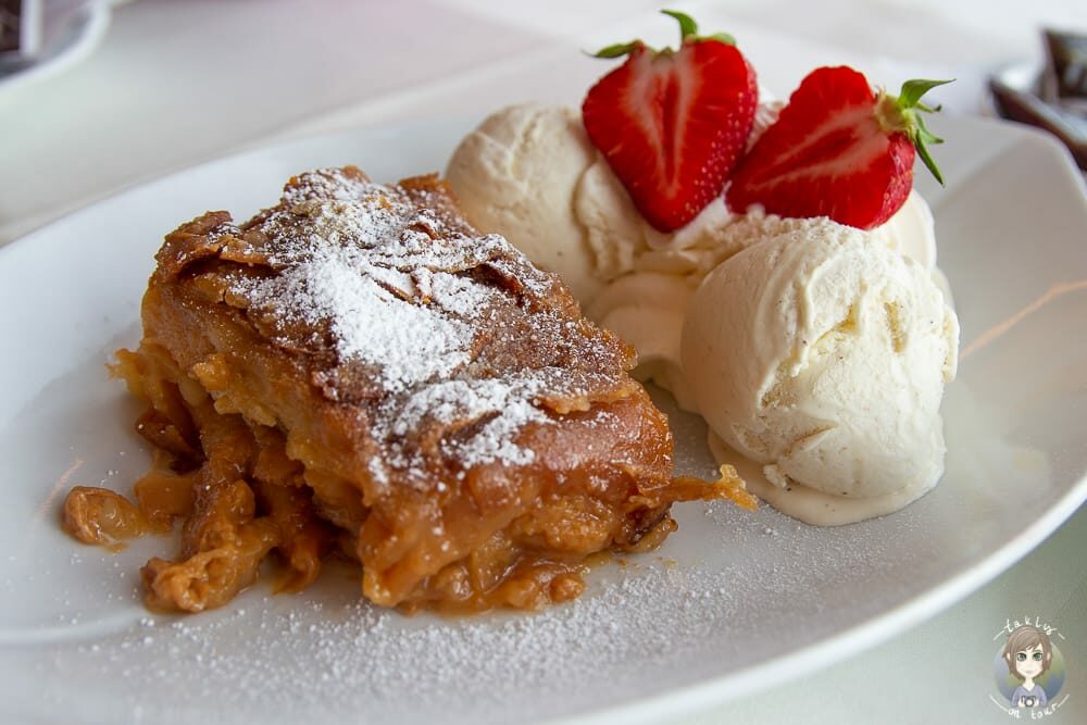 Apfelstrudel in der Ritterschänke Burg Randeck