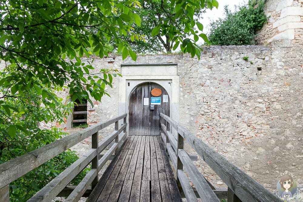 Zugang zur Burgruine Randeck