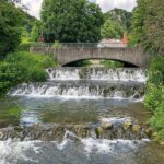 Wasserfall zum Stadtweiher in Riedenburg