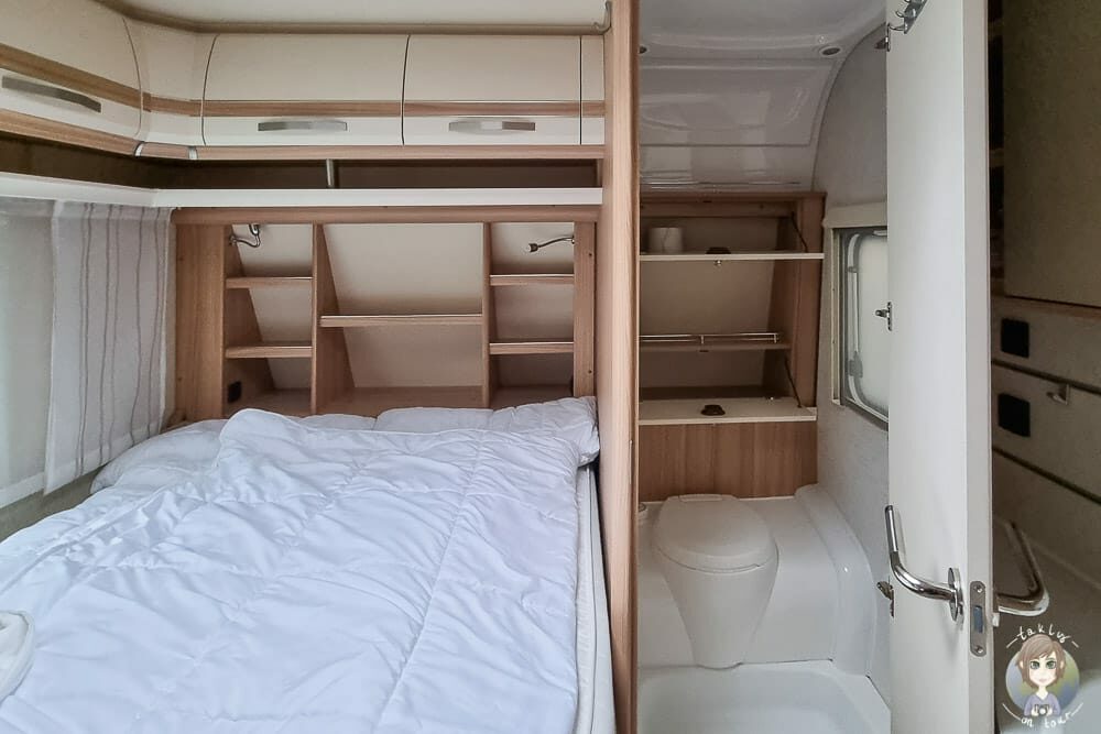 Staufächer und Ablagen im Wohnwagen oder Wohnmobil