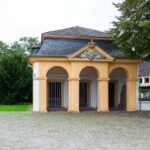 Die Schlosswache am Schloss Neuhaus