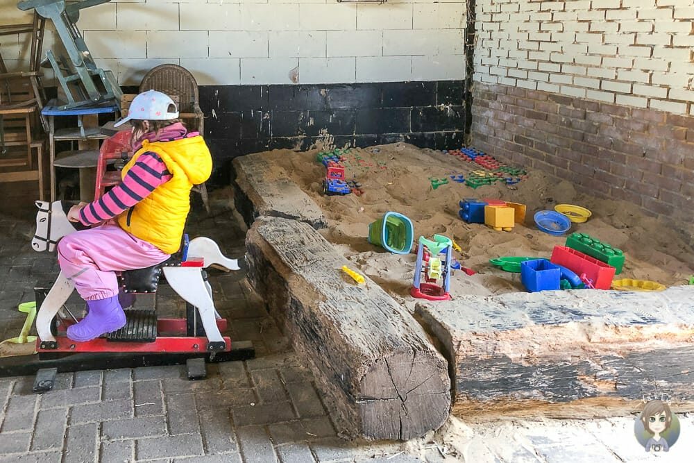 Spielplatz in der Scheune auf dem Bauernhof von Wiesenbett