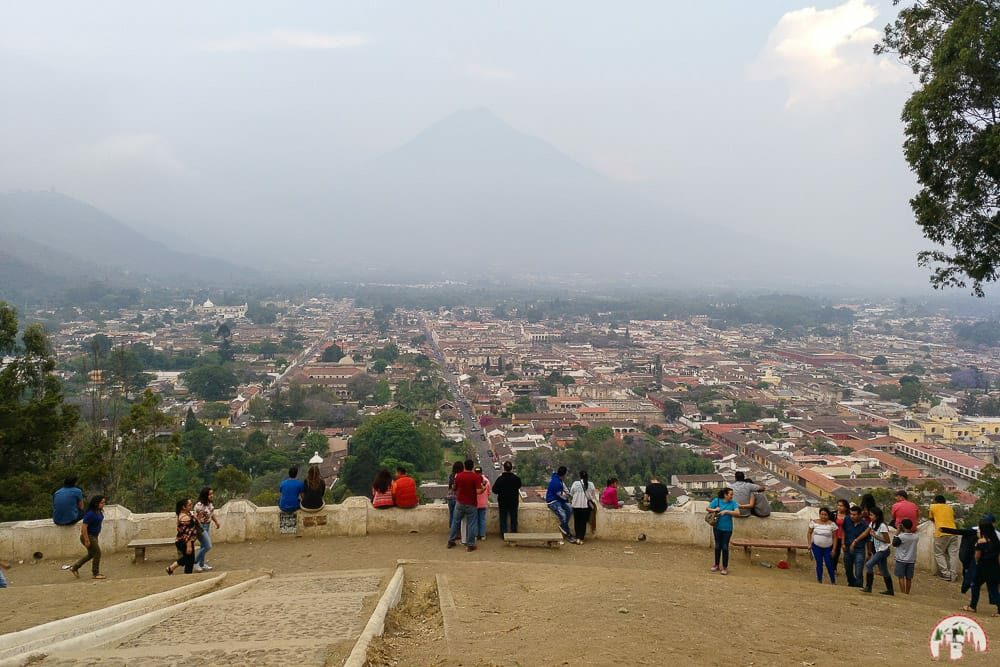 Besuch des Cerro de la Cruz in Antigua in Guatemala