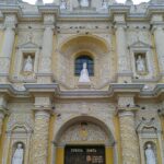 Die Iglesia de la merced in Antigua auf einer Guatemala Reise