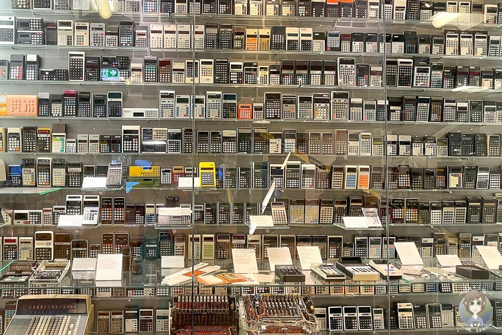 Taschenrechnersammlung im Heinz Nixdorf Museum
