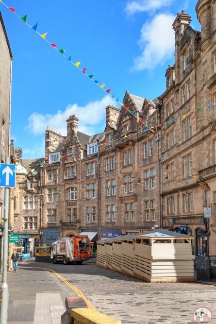 Die Altstadt von Edinburgh mit den Schottland Sehenswürdigkeiten