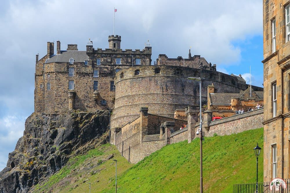 Edinburgh Castle eine der Schottland Sehenswürdigkeiten