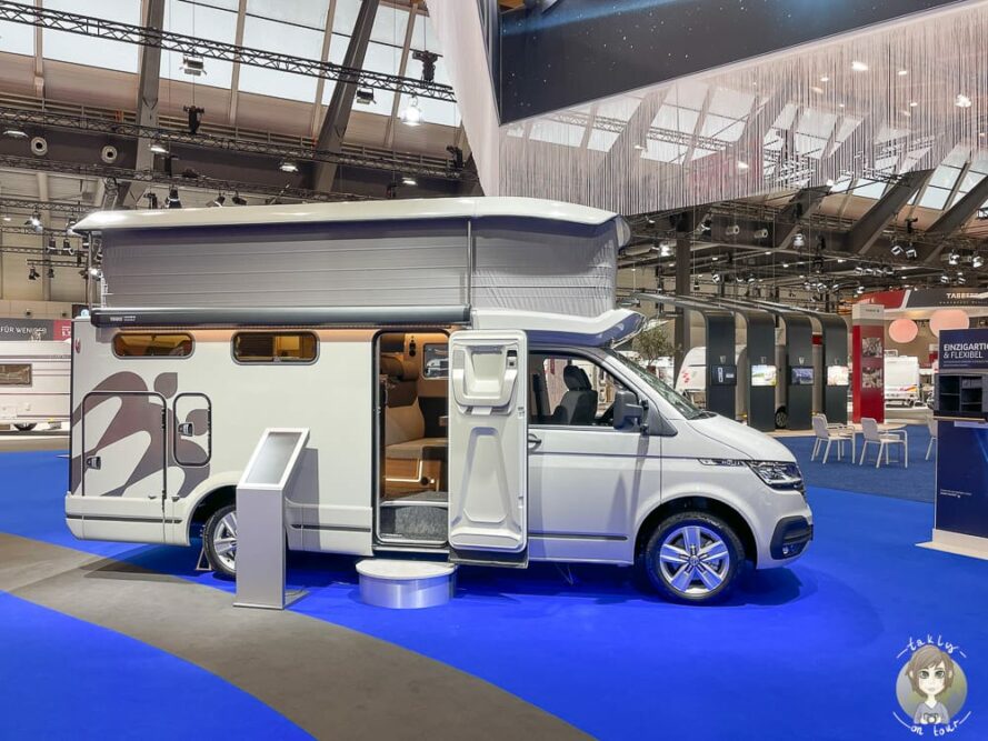 Camper mit Hubdach auf der CMT Stuttgart 2023