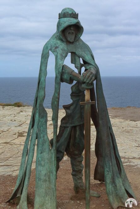 King Arthur Statue am Tintagel Castle