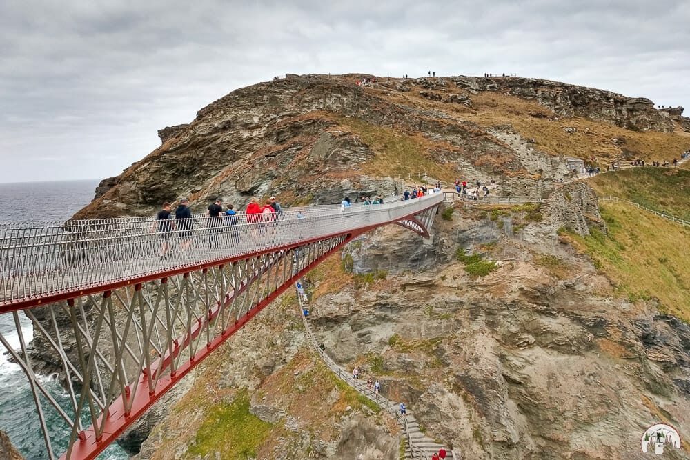 Weg zum Tintagel Castle auf einem Cornwall Roadtrip