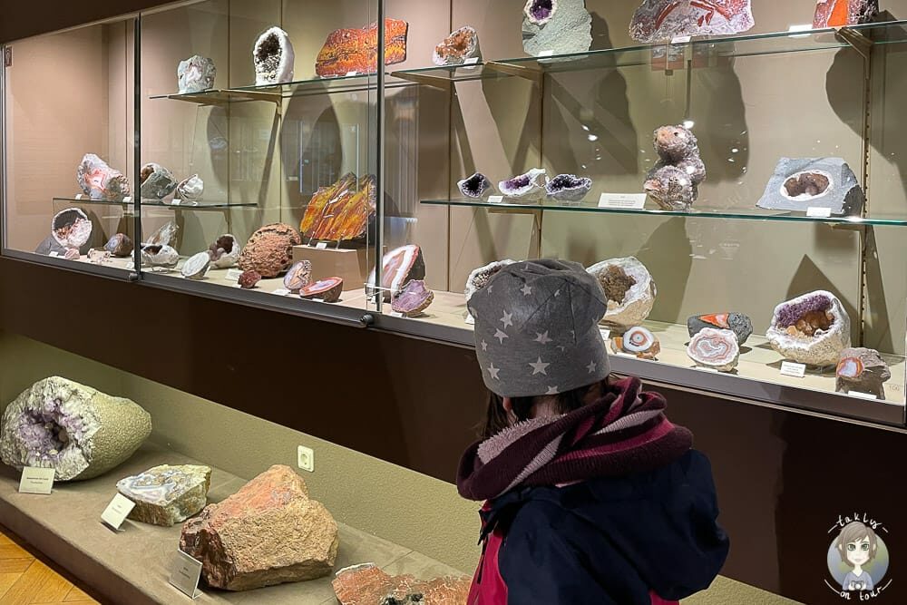 Ausstellung im Deutschen Edelsteinmuseum im EdelSteinLand