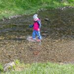 Edelsteinsuche am Wasserspielplatz vom Camping Harfenmühle
