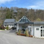 Rezeption und Restaurant auf dem Camping Harfenmühle