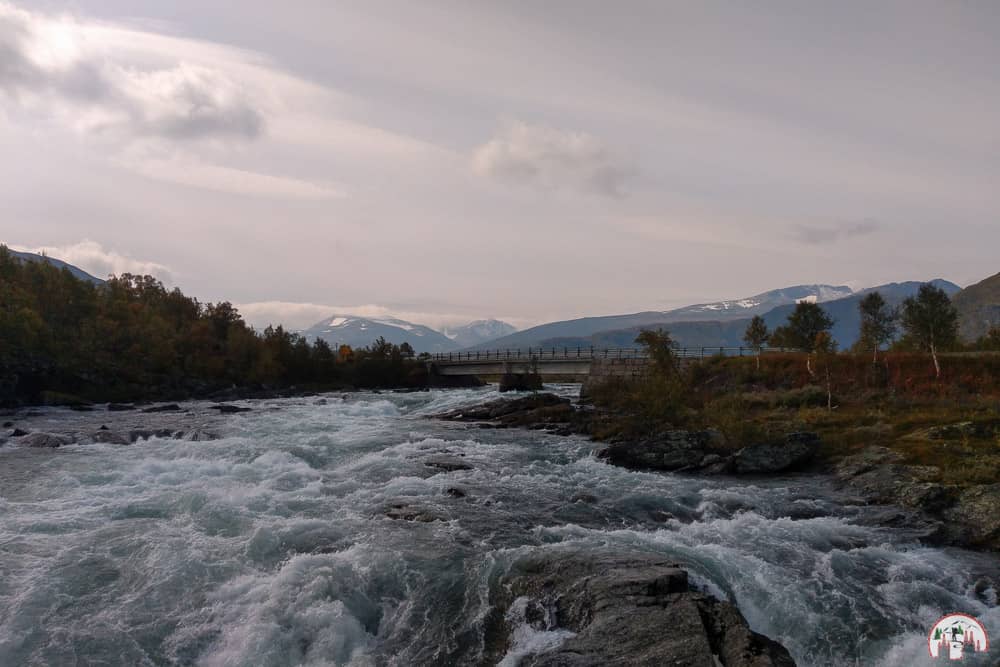 Ein Wasserfall in Fjordnorwegen