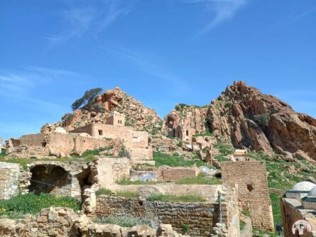 Halt in Zriba Olia auf einer Tunesien-Rundreise